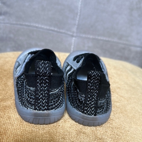 Adidas Baby Walker Shoes Black and White Knit Fabric - Picture 4 of 6